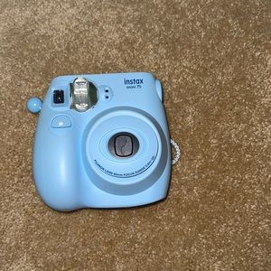 Instax mini 5 camera been use abt 10 times